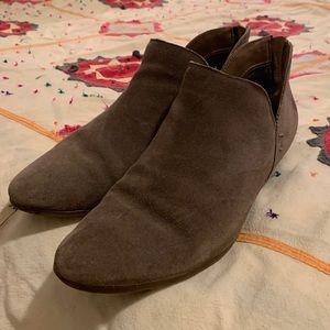 Kenneth Cole Booties
